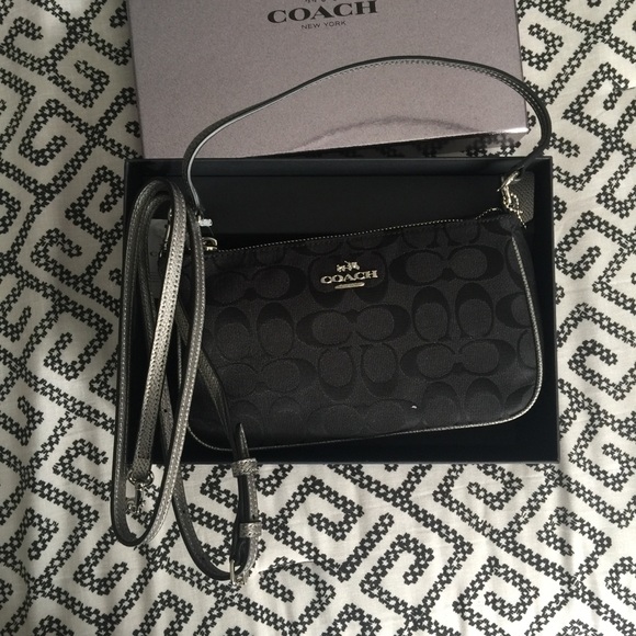 Coach Purse - Picture 3 of 5